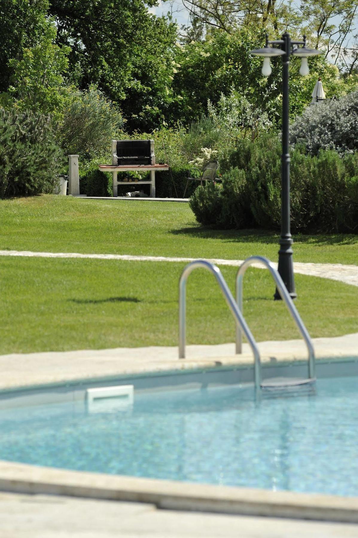 Agriturismo La Lodola คาสเตลนูโอโว เบราร์เดนกา ภายนอก รูปภาพ